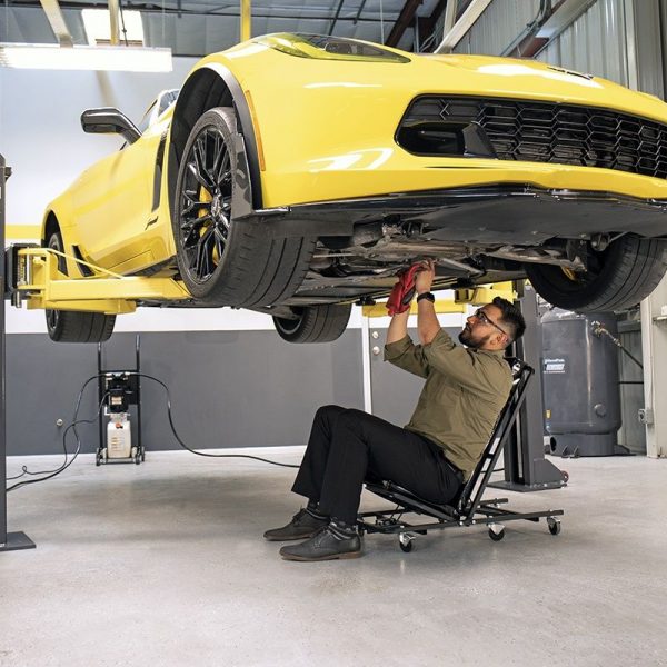 working-under-maxjax-car-lift